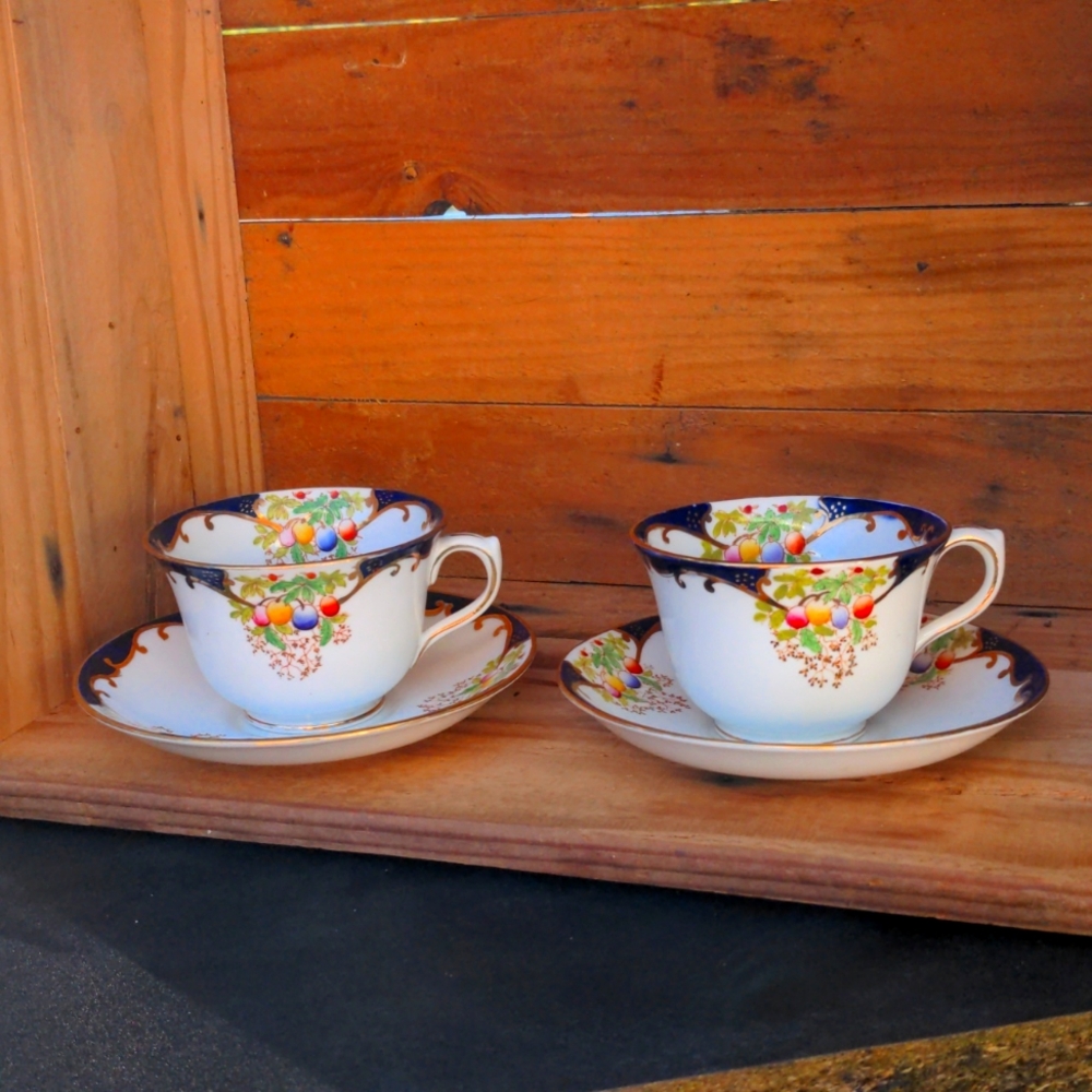 Vintage Set of 2 Cup & Saucer